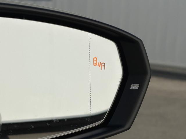 ポロ ＴＳＩスタイル　アスコットグレー　ＩＱライト　ＡＣＣ　トラベルアシスト　Ａｐｐ－Ｃｏｎｎｅｃｔ　後方死角検知機能　バックカメラ　障害物センサー　デジタルメーター　レーンアシスト　ワイヤレスチャージ　ＥＴＣ　認定保証付（18枚目）