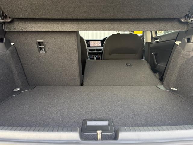 ポロ ＴＳＩスタイル　アスコットグレー　ＩＱライト　ＡＣＣ　トラベルアシスト　Ａｐｐ－Ｃｏｎｎｅｃｔ　後方死角検知機能　バックカメラ　障害物センサー　デジタルメーター　レーンアシスト　ワイヤレスチャージ　ＥＴＣ　認定保証付（46枚目）