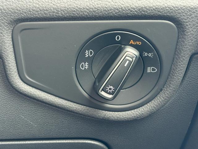 ゴルフトゥーラン ＴＳＩ　ハイライン　ＬＥＤヘッドライト　シートヒーター　アダプティブクルーズコントロール　レーンアシスト　サイドアシスト　パーキングセンサー　パワーテールゲート　Ａｐｐ－Ｃｏｎｎｅｃｔ　３列シート７人乗り　認定中古車（24枚目）