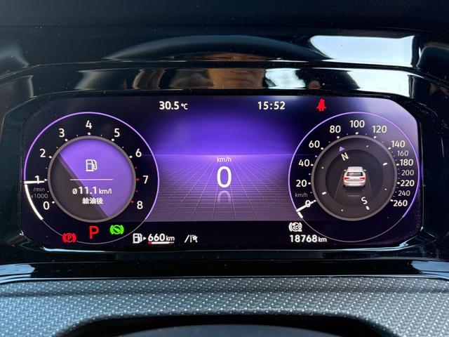 ゴルフ ｅＴＳＩ　Ｒライン　１オーナー　ＩＱライト　ＡＣＣ　トラベルアシスト　レーンキープアシスト　後方死角検知機能　障害物センサー　バックカメラ　アンビエントライト　スマホワイヤレスチャージ　アップコネクト　ＥＴＣ　認定保証付（20枚目）