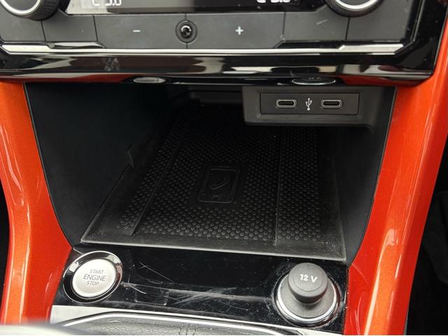 T-クロス TSI 1stプラス オレンジパッケージ デジタルメーター アダプティブクルーズコントロールACC LEDヘッドライト レーンアシスト 後方死角検知機能 障害物センサー AppConnect ワイヤレスチャージ 認定保証付(35枚目)