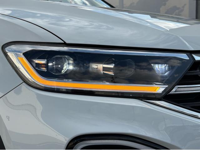 Ｔ－ロック ＴＤＩ　スタイル　ＩＱ．ＬＩＧＨＴ　ディーゼルターボ　ＡＣＣ　トラベルアシスト　デジタルメーター　Ａｐｐ－Ｃｏｎｎｅｃｔ　電動リヤゲート　ブラインドスポット　バックカメラ　障害物センサー　ブラックルーフ　認定保証付き（13枚目）