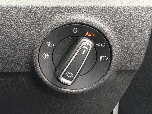 Ｔ－ロック ＴＤＩ　スタイル　ＩＱ．ＬＩＧＨＴ　ディーゼルターボ　ＡＣＣ　トラベルアシスト　デジタルメーター　Ａｐｐ－Ｃｏｎｎｅｃｔ　電動リヤゲート　ブラインドスポット　バックカメラ　障害物センサー　ブラックルーフ　認定保証付き（24枚目）