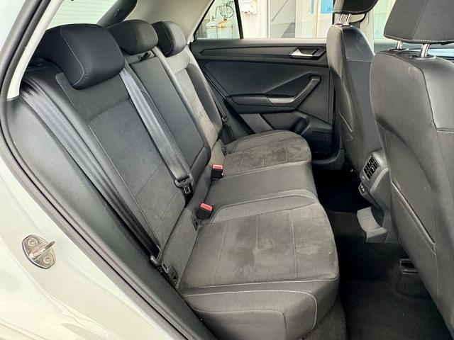 Ｔ－ロック ＴＤＩ　スタイル　ＩＱ．ＬＩＧＨＴ　ディーゼルターボ　ＡＣＣ　トラベルアシスト　デジタルメーター　Ａｐｐ－Ｃｏｎｎｅｃｔ　電動リヤゲート　ブラインドスポット　バックカメラ　障害物センサー　ブラックルーフ　認定保証付き（42枚目）