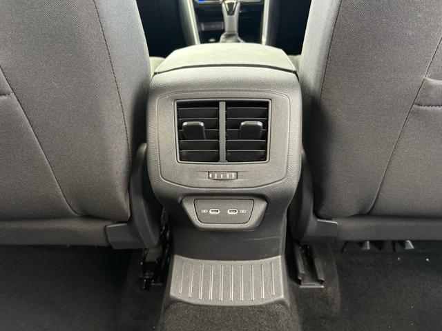 Ｔ－ロック ＴＤＩ　スタイル　ＩＱ．ＬＩＧＨＴ　ディーゼルターボ　ＡＣＣ　トラベルアシスト　デジタルメーター　Ａｐｐ－Ｃｏｎｎｅｃｔ　電動リヤゲート　ブラインドスポット　バックカメラ　障害物センサー　ブラックルーフ　認定保証付き（44枚目）