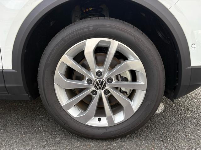 T-ロック TDI 4モーション スタイル 登録済未使用車 LEDマトリックスヘッドライト デジタルメーター トラベルアシスト アップコネクト レーンキープ ワイヤレスチャージ 電動リヤゲート 後方死角検知機能 障害物センサー 新車保証継承(7枚目)