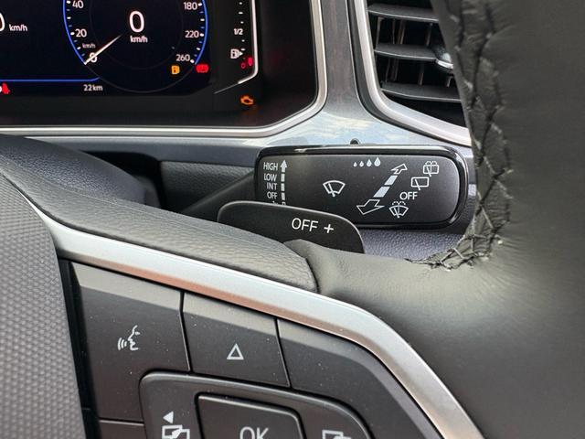 T-ロック TDI 4モーション スタイル 登録済未使用車 LEDマトリックスヘッドライト デジタルメーター トラベルアシスト アップコネクト レーンキープ ワイヤレスチャージ 電動リヤゲート 後方死角検知機能 障害物センサー 新車保証継承(31枚目)