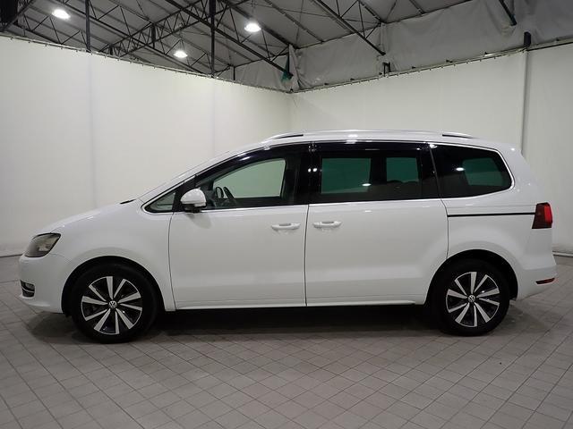 シャラン TDI ハイライン ディーゼルターボ シートヒーター アップコネクト 電動リヤゲート バイキセノンヘッドライト バックカメラ アダプティブクルーズコントロール 障害物センサー 電動スライド3列シート7人乗り 認定保証付き(12枚目)