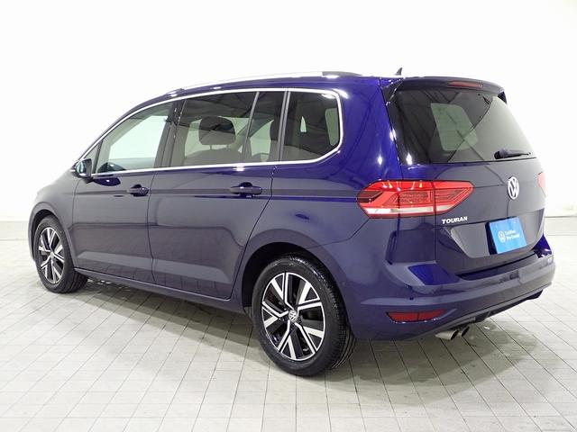 ゴルフトゥーラン TSI ハイライン シートヒーター ACC 電動リヤゲート レーンアシスト 障害物センサー バックカメラ LEDヘッドライト ISOFIX App-Connect ETC USB 3列シート7人乗り 認定中古車保証付き(10枚目)