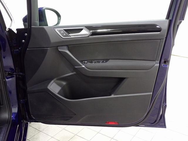 ゴルフトゥーラン TSI ハイライン シートヒーター ACC 電動リヤゲート レーンアシスト 障害物センサー バックカメラ LEDヘッドライト ISOFIX App-Connect ETC USB 3列シート7人乗り 認定中古車保証付き(39枚目)