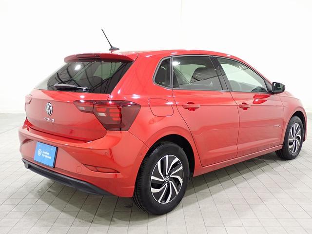 ポロ TSIアクティブ LEDヘッドライト ACC トラベルアシスト ワイヤレスチャージ App-Connect デジタルメーター レーンアシスト バックカメラ 障害物センサー Ready2Discover ETC USB(10枚目)