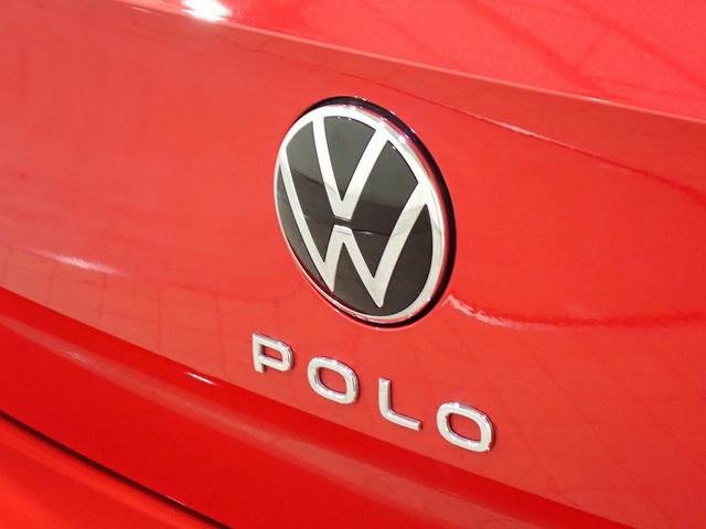 ポロ TSIアクティブ LEDヘッドライト ACC トラベルアシスト ワイヤレスチャージ App-Connect デジタルメーター レーンアシスト バックカメラ 障害物センサー Ready2Discover ETC USB(16枚目)