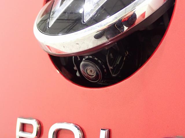 ポロ TSIアクティブ LEDヘッドライト ACC トラベルアシスト ワイヤレスチャージ App-Connect デジタルメーター レーンアシスト バックカメラ 障害物センサー Ready2Discover ETC USB(17枚目)