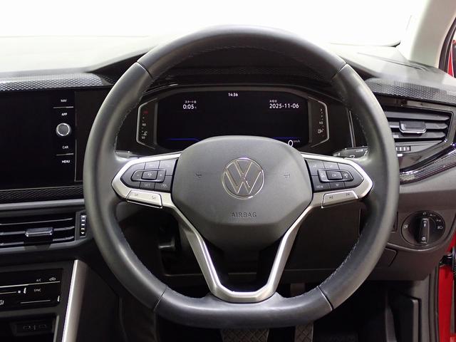 ポロ TSIアクティブ LEDヘッドライト ACC トラベルアシスト ワイヤレスチャージ App-Connect デジタルメーター レーンアシスト バックカメラ 障害物センサー Ready2Discover ETC USB(20枚目)