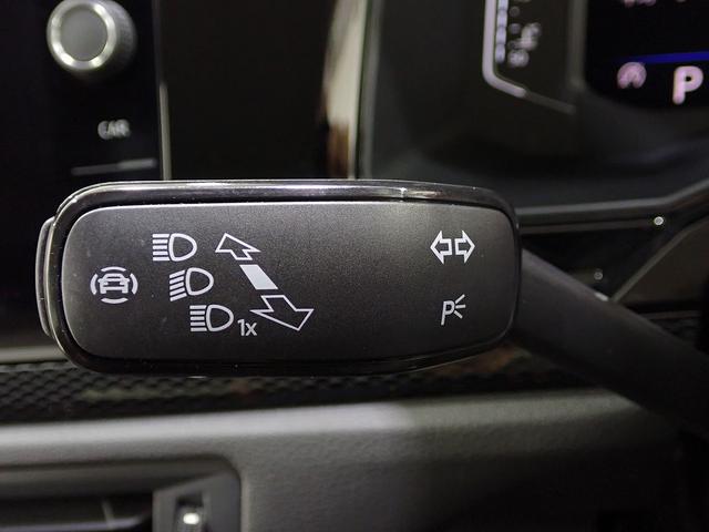 ポロ TSIアクティブ LEDヘッドライト ACC トラベルアシスト ワイヤレスチャージ App-Connect デジタルメーター レーンアシスト バックカメラ 障害物センサー Ready2Discover ETC USB(24枚目)