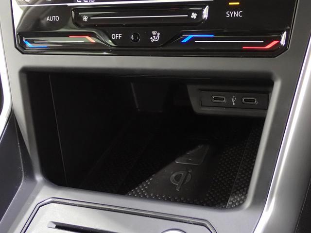 ポロ TSIアクティブ LEDヘッドライト ACC トラベルアシスト ワイヤレスチャージ App-Connect デジタルメーター レーンアシスト バックカメラ 障害物センサー Ready2Discover ETC USB(30枚目)