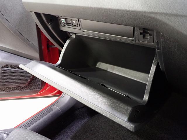 ポロ TSIアクティブ LEDヘッドライト ACC トラベルアシスト ワイヤレスチャージ App-Connect デジタルメーター レーンアシスト バックカメラ 障害物センサー Ready2Discover ETC USB(35枚目)