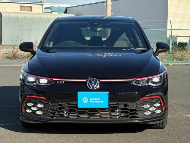 ゴルフＧＴＩ ベースグレード　ＩＱライト　ＡＣＣ　トラベルアシスト　デジタルメーター　ＡｐｐＣｏｎｎｅｃｔ　後方死角検知機能　シートヒーター　ワイヤレスチャージ　障害物センサー　バックカメラ　レーンアシスト　アンビエントライト（7枚目）