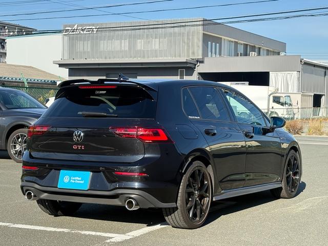 ゴルフＧＴＩ ベースグレード　ＩＱライト　ＡＣＣ　トラベルアシスト　デジタルメーター　ＡｐｐＣｏｎｎｅｃｔ　後方死角検知機能　シートヒーター　ワイヤレスチャージ　障害物センサー　バックカメラ　レーンアシスト　アンビエントライト（8枚目）