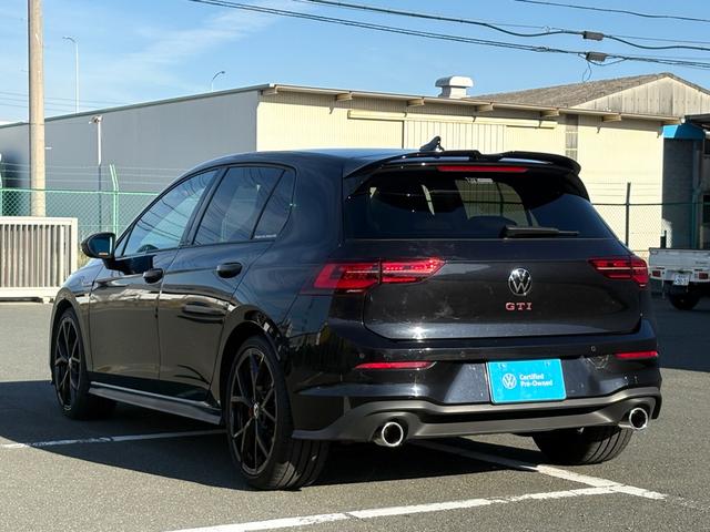 ゴルフＧＴＩ ベースグレード　ＩＱライト　ＡＣＣ　トラベルアシスト　デジタルメーター　ＡｐｐＣｏｎｎｅｃｔ　後方死角検知機能　シートヒーター　ワイヤレスチャージ　障害物センサー　バックカメラ　レーンアシスト　アンビエントライト（9枚目）