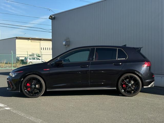 ゴルフＧＴＩ ベースグレード　ＩＱライト　ＡＣＣ　トラベルアシスト　デジタルメーター　ＡｐｐＣｏｎｎｅｃｔ　後方死角検知機能　シートヒーター　ワイヤレスチャージ　障害物センサー　バックカメラ　レーンアシスト　アンビエントライト（11枚目）
