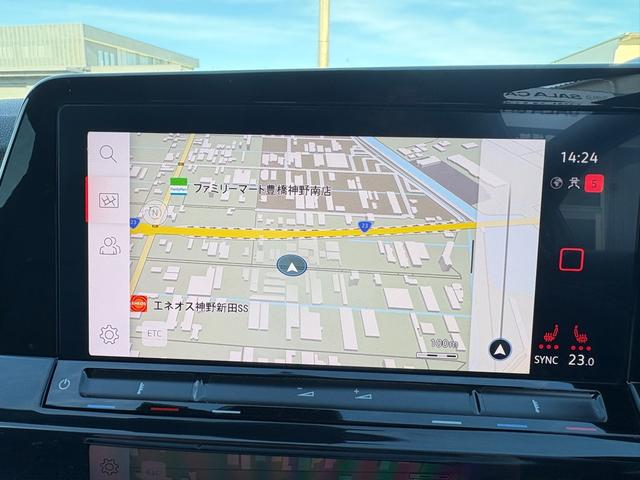ゴルフＧＴＩ ベースグレード　ＩＱライト　ＡＣＣ　トラベルアシスト　デジタルメーター　ＡｐｐＣｏｎｎｅｃｔ　後方死角検知機能　シートヒーター　ワイヤレスチャージ　障害物センサー　バックカメラ　レーンアシスト　アンビエントライト（30枚目）