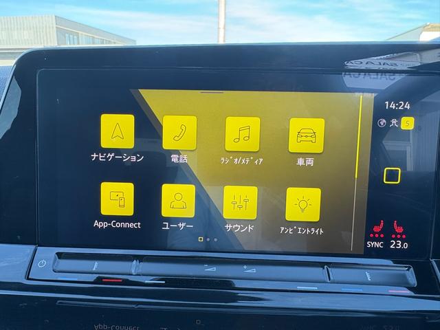 ゴルフＧＴＩ ベースグレード　ＩＱライト　ＡＣＣ　トラベルアシスト　デジタルメーター　ＡｐｐＣｏｎｎｅｃｔ　後方死角検知機能　シートヒーター　ワイヤレスチャージ　障害物センサー　バックカメラ　レーンアシスト　アンビエントライト（32枚目）