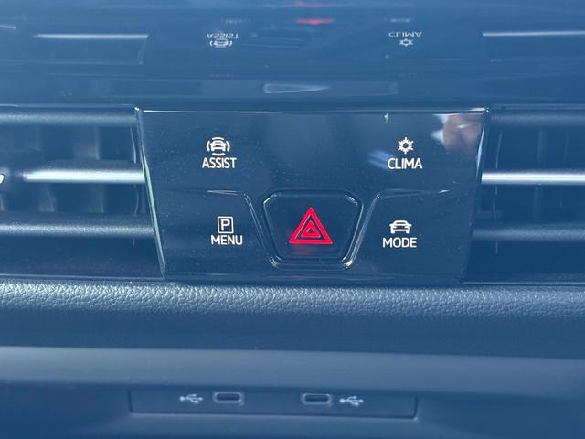 ゴルフＧＴＩ ベースグレード　ＩＱライト　ＡＣＣ　トラベルアシスト　デジタルメーター　ＡｐｐＣｏｎｎｅｃｔ　後方死角検知機能　シートヒーター　ワイヤレスチャージ　障害物センサー　バックカメラ　レーンアシスト　アンビエントライト（35枚目）