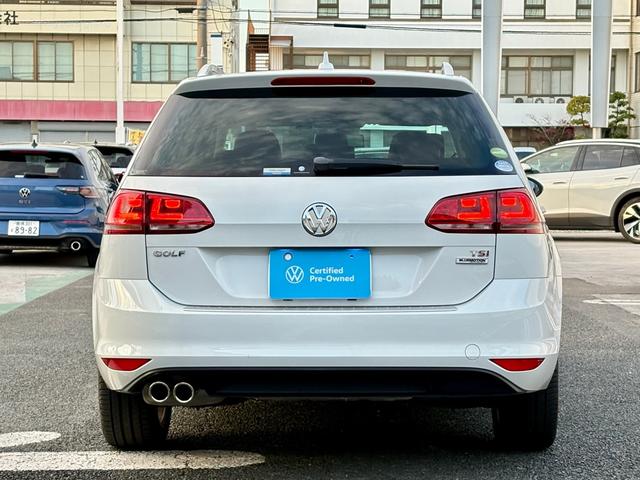 ゴルフヴァリアント ＴＳＩハイラインブルーモーションテクノロジー　アダプティブクルーズコントロールＡＣＣ　レーンアシスト　バックカメラ　パドルシフト　キセノンヘッドライト　Ｂｌｕｅｔｏｏｔｈ　スマートキー　純正ナビ　ＥＴＣ　ＣＤ／ＤＶＤ　ＩＳＯＦＩＸ　認定保証付（9枚目）