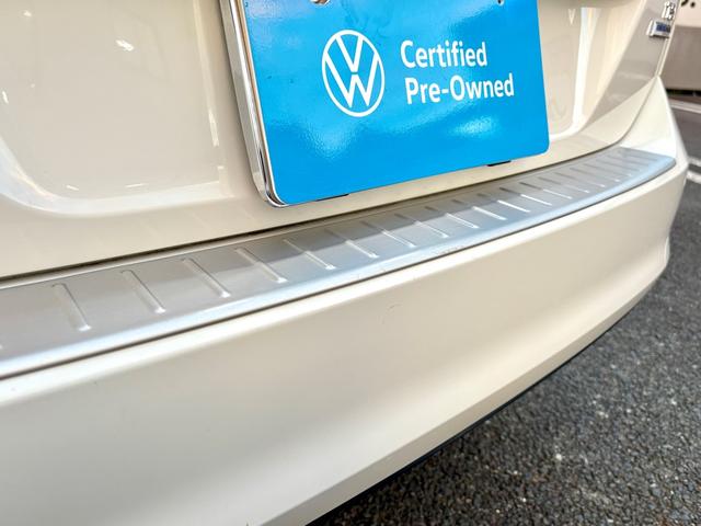 ゴルフヴァリアント ＴＳＩハイラインブルーモーションテクノロジー　アダプティブクルーズコントロールＡＣＣ　レーンアシスト　バックカメラ　パドルシフト　キセノンヘッドライト　Ｂｌｕｅｔｏｏｔｈ　スマートキー　純正ナビ　ＥＴＣ　ＣＤ／ＤＶＤ　ＩＳＯＦＩＸ　認定保証付（15枚目）