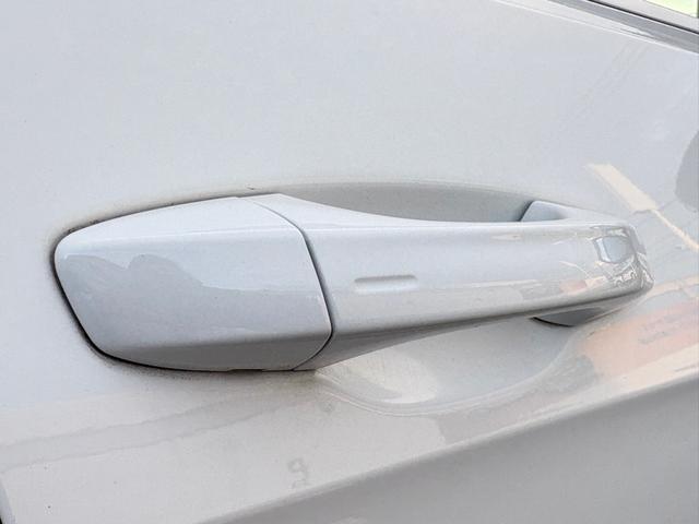 ゴルフヴァリアント ＴＳＩハイラインブルーモーションテクノロジー　アダプティブクルーズコントロールＡＣＣ　レーンアシスト　バックカメラ　パドルシフト　キセノンヘッドライト　Ｂｌｕｅｔｏｏｔｈ　スマートキー　純正ナビ　ＥＴＣ　ＣＤ／ＤＶＤ　ＩＳＯＦＩＸ　認定保証付（18枚目）