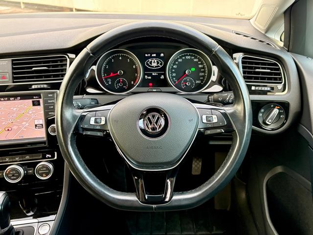 ゴルフヴァリアント ＴＳＩハイラインブルーモーションテクノロジー　アダプティブクルーズコントロールＡＣＣ　レーンアシスト　バックカメラ　パドルシフト　キセノンヘッドライト　Ｂｌｕｅｔｏｏｔｈ　スマートキー　純正ナビ　ＥＴＣ　ＣＤ／ＤＶＤ　ＩＳＯＦＩＸ　認定保証付（22枚目）