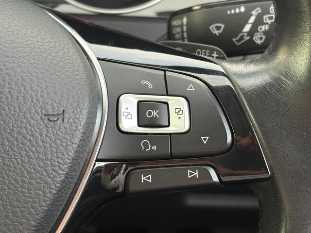 ゴルフヴァリアント ＴＳＩハイラインブルーモーションテクノロジー　アダプティブクルーズコントロールＡＣＣ　レーンアシスト　バックカメラ　パドルシフト　キセノンヘッドライト　Ｂｌｕｅｔｏｏｔｈ　スマートキー　純正ナビ　ＥＴＣ　ＣＤ／ＤＶＤ　ＩＳＯＦＩＸ　認定保証付（26枚目）