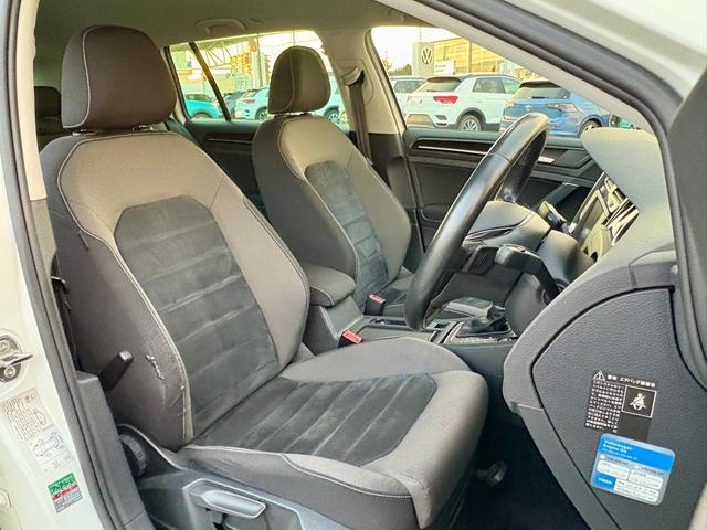 ゴルフヴァリアント ＴＳＩハイラインブルーモーションテクノロジー　アダプティブクルーズコントロールＡＣＣ　レーンアシスト　バックカメラ　パドルシフト　キセノンヘッドライト　Ｂｌｕｅｔｏｏｔｈ　スマートキー　純正ナビ　ＥＴＣ　ＣＤ／ＤＶＤ　ＩＳＯＦＩＸ　認定保証付（43枚目）