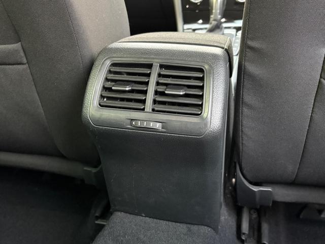 ゴルフヴァリアント ＴＳＩハイラインブルーモーションテクノロジー　アダプティブクルーズコントロールＡＣＣ　レーンアシスト　バックカメラ　パドルシフト　キセノンヘッドライト　Ｂｌｕｅｔｏｏｔｈ　スマートキー　純正ナビ　ＥＴＣ　ＣＤ／ＤＶＤ　ＩＳＯＦＩＸ　認定保証付（45枚目）