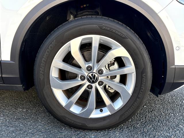 T-ロック TSI スタイル レザーシート マトリックスヘッドライト ACC トラベルアシスト レーンキープ デジタルメーター アップコネクト バックカメラ 障害物センサー 電動ゲート シートヒーター ブラックルーフ 認定保証付(12枚目)