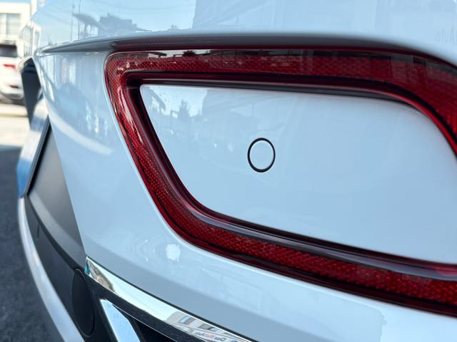 T-ロック TSI スタイル レザーシート マトリックスヘッドライト ACC トラベルアシスト レーンキープ デジタルメーター アップコネクト バックカメラ 障害物センサー 電動ゲート シートヒーター ブラックルーフ 認定保証付(16枚目)