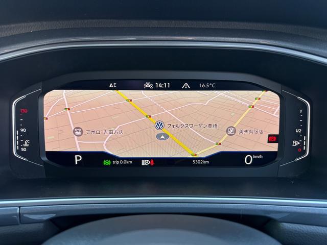 T-ロック TSI スタイル レザーシート マトリックスヘッドライト ACC トラベルアシスト レーンキープ デジタルメーター アップコネクト バックカメラ 障害物センサー 電動ゲート シートヒーター ブラックルーフ 認定保証付(24枚目)