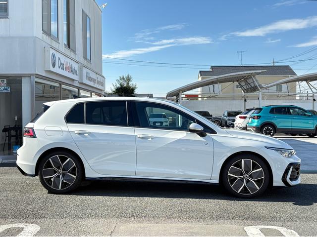 高強度ボディ×衝撃吸収構造で、万が一にも備えた安心設計。Ｖｏｌｋｓｗａｇｅｎならではの安全性能です。