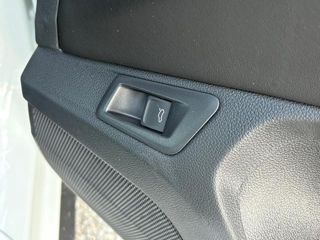 Ｔ－ロック ＴＤＩ　４モーション　Ｒライン　ブラックスタイル　ＩＱ．ＬＩＧＨＴ（19枚目）