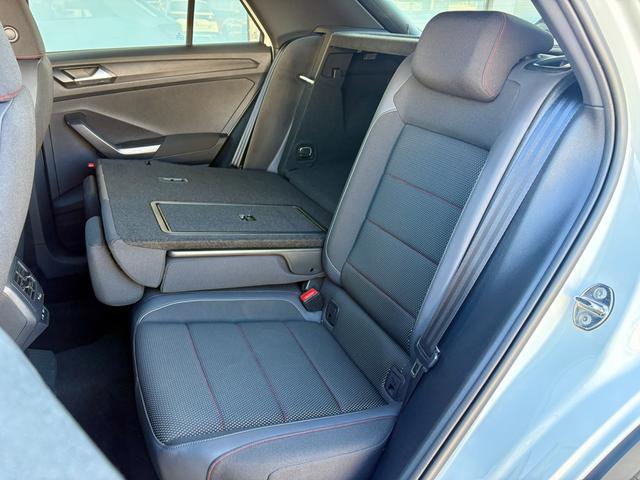 T-ロック TDI スポーツ デジタルメーター ACC LEDヘッドライト 電動リヤゲート 後方死角検知機能 障害物センサー レーンアシスト App-Connect Bluetooth ブラックルーフ ETC USB 認定保証付(48枚目)