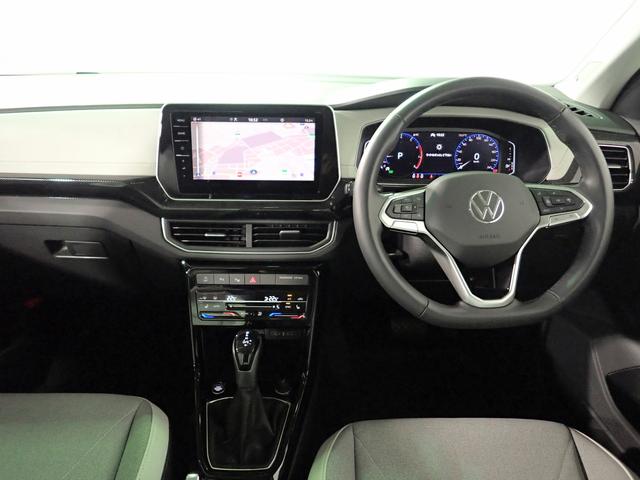 T-クロス TSI スタイル 純正メモリーナビ ブルートゥース Bカメラ ETC2.0 LEDオートライト インテリキー アダクティブクルーズ コンビシート シートヒーター ルーフレール 衝突軽減装置 ターボ 当社デモカー 禁煙車(2枚目)