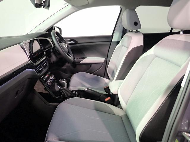 T-クロス TSI スタイル 純正メモリーナビ ブルートゥース Bカメラ ETC2.0 LEDオートライト インテリキー アダクティブクルーズ コンビシート シートヒーター ルーフレール 衝突軽減装置 ターボ 当社デモカー 禁煙車(26枚目)
