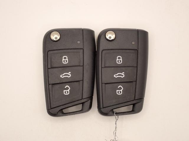 T-クロス TSI スタイル 純正メモリーナビ ブルートゥース Bカメラ ETC2.0 LEDオートライト インテリキー アダクティブクルーズ コンビシート シートヒーター ルーフレール 衝突軽減装置 ターボ 当社デモカー 禁煙車(29枚目)