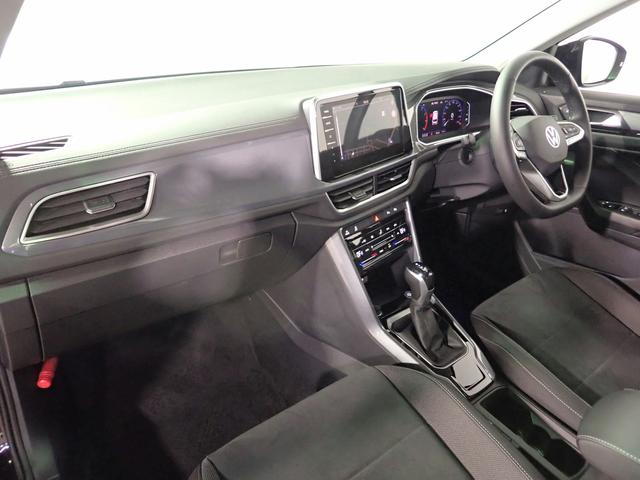 Ｔ－ロック ＴＳＩ　スタイル　純正メモリーナビ　ブルートゥース　Ｂカメラ　ＥＴＣ２．０　インテリキー　ＬＥＤオートライト　アクティブインフォディスプレイ　アダクティブクルーズ　ルーフレール　パワーテールゲート　当社デモカー　禁煙車（22枚目）