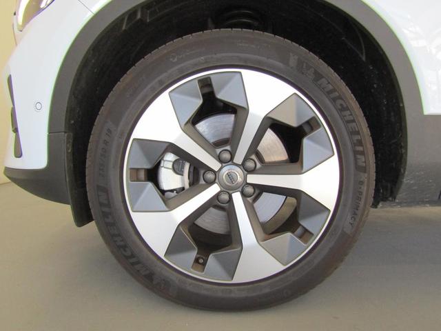 ＸＣ４０ ウルトラ　Ｂ４　ＡＷＤ　弊社試乗車　Ｇｏｏｇｌｅ搭載　前後シートヒーター　全車速追従クルーズコントロール　パイロットアシスト　３６０度ビューモニター（13枚目）