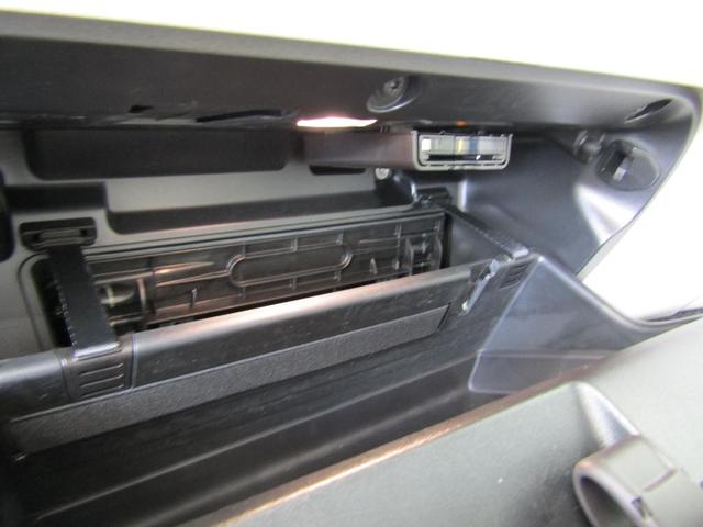 ＸＣ４０ ウルトラ　Ｂ４　ＡＷＤ　弊社試乗車　Ｇｏｏｇｌｅ搭載　前後シートヒーター　全車速追従クルーズコントロール　パイロットアシスト　３６０度ビューモニター（46枚目）