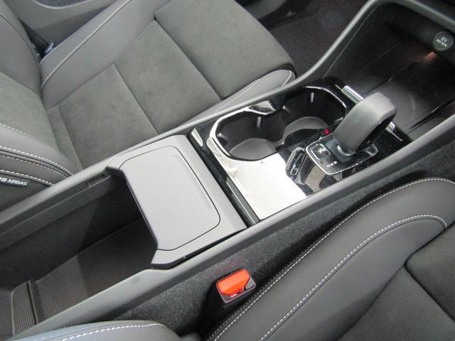 Ｃ４０リチャージ リチャージ　アルティメットシングルモーター　Ｃｌａｓｓｉｃモデル　Ｇｏｏｇｌｅ搭載　全車速追従クルーズコントロール　パイロットアシスト　３６０度ビューモニター（27枚目）