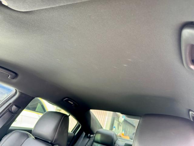 ダッジ・チャージャー 　ＳＲＴ３９２　ＨＥＭＩ　実走行　オートチェック有　純正黒革シート　シートヒーター＆ＡＣ　純正ビルシュタインサス　純正Ｆｏｒｇｅｄホイール　ＢＬＵＥＴＯＯＴＨ　Ｂカメラ　６４００ｃｃ　ＬＥＤヘッド（39枚目）