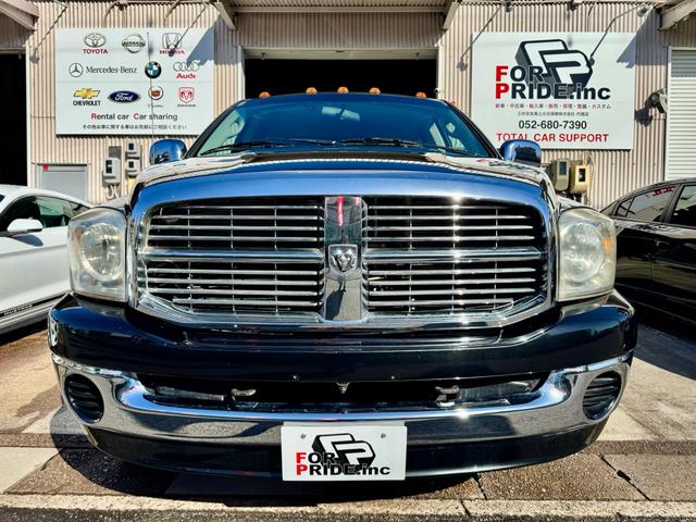 ダッジ・ラム ベースグレード　１５００ＳＬＴ　ベンチシート　デューリーマーカー　ＫＭＣ２０ＡＷ　ＡＴオーバーホール済み　社外ナビ　ＴＶ　バックカメラ　ＥＴＣ　レーダー（3枚目）